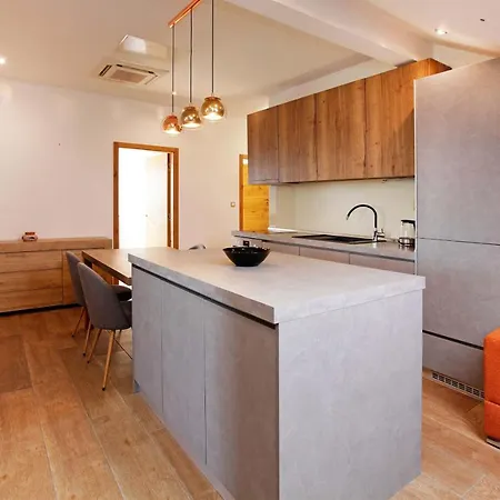 Apartment Bol nice place apartment