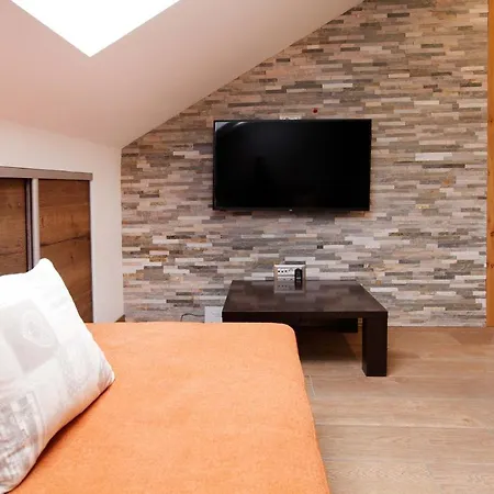 Bol Nice Place Apartment *